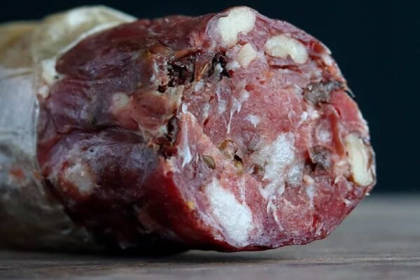 LONGANIZA ARTESANAL DE BONDIOLA DE CERDO | con nueces y pasas - Imagen 2